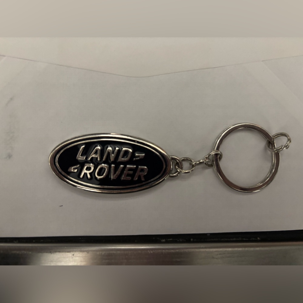 Blue and chrome Land Rover Keychain - Picture 2 of 3